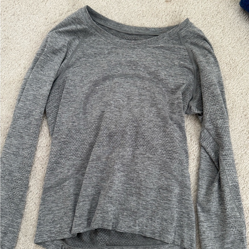 Women's Gray Long Sleeve Top